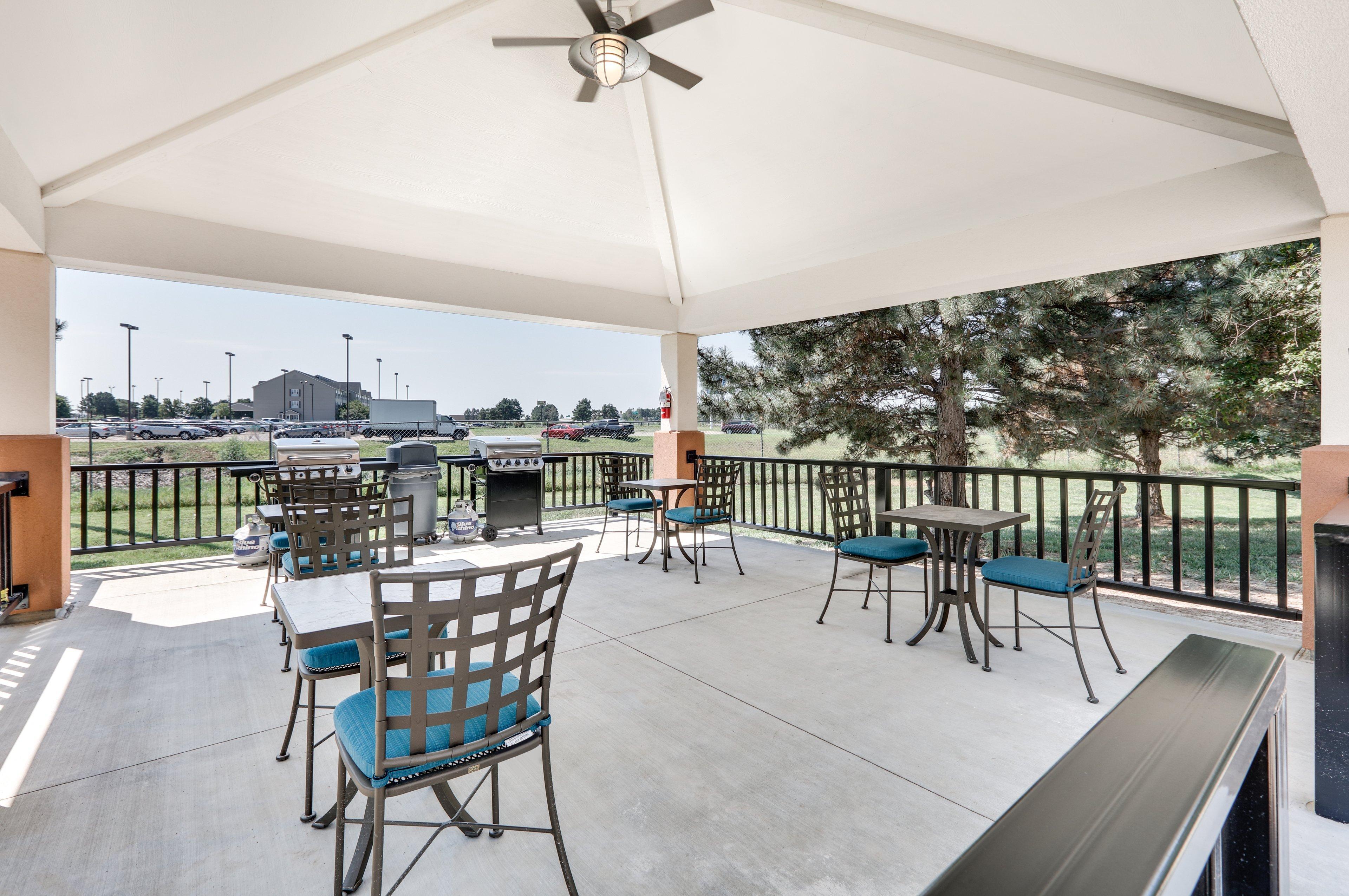 Candlewood Suites Salina By Ihg Exterior photo