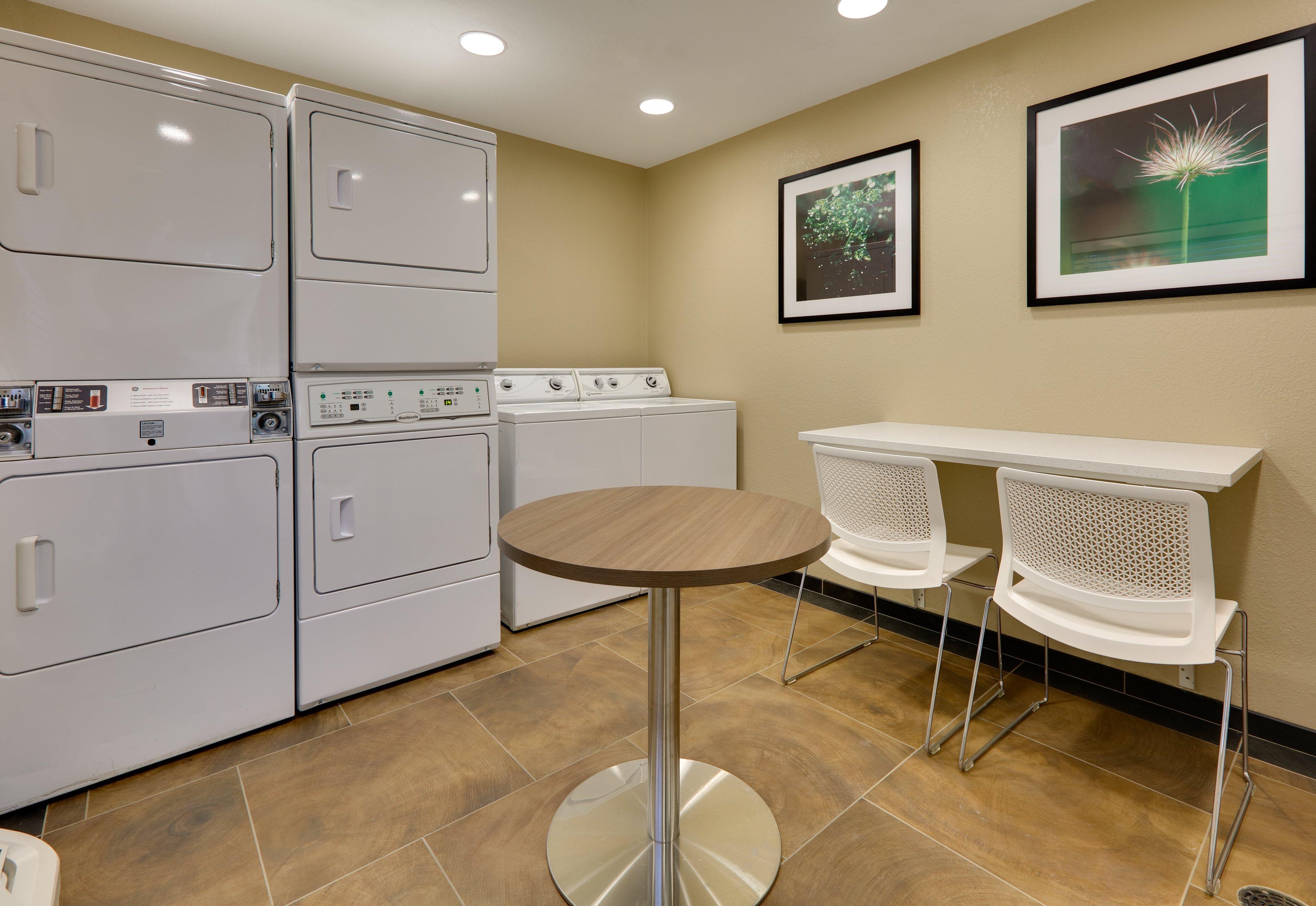 Candlewood Suites Salina By Ihg Exterior photo